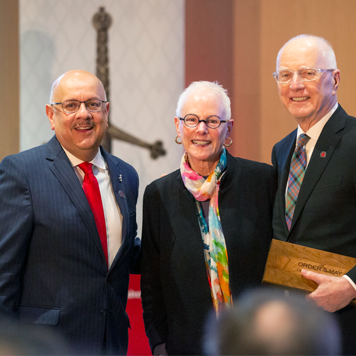 Don Carter (CFA 1967) and his wife, Bea (DC 1969) and Farnam Jahanian