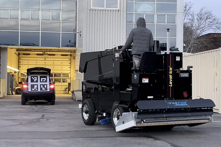 autonomous-zamboni-900x600-min.jpg