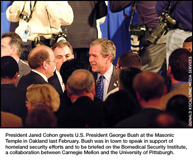 President Jared Cohon and U.S. President George Bush 
