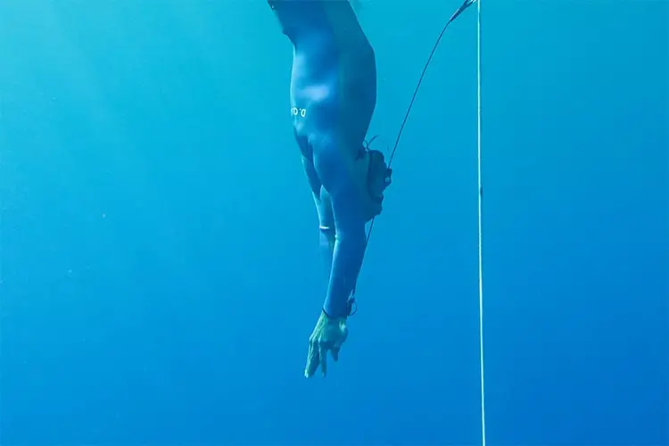 freediver-wearable-tech-900x600-min.jpg