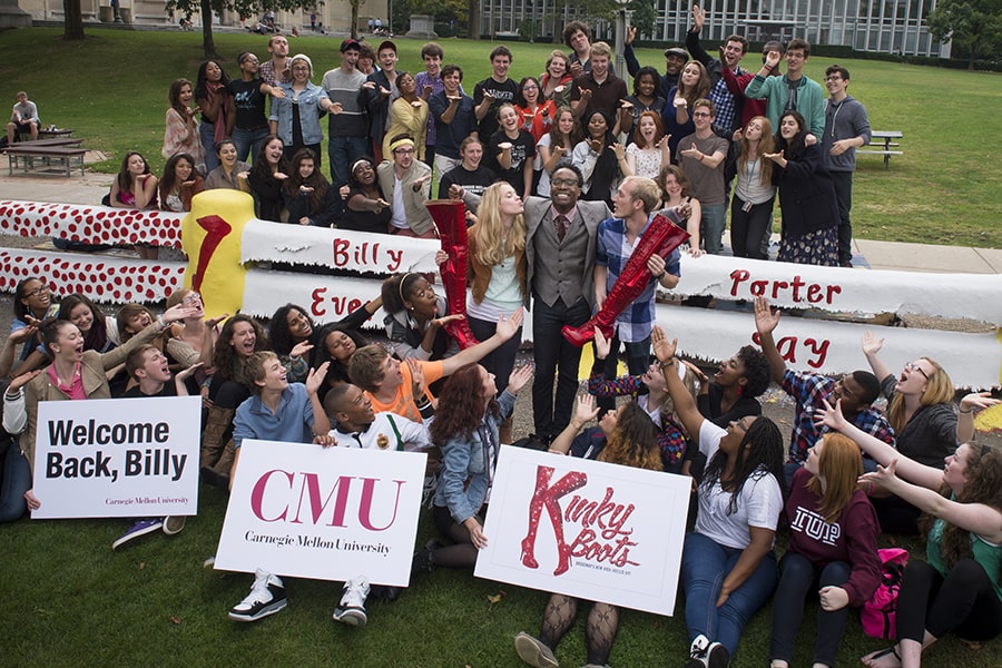 2013 image of Billy Porter with students at the Fence