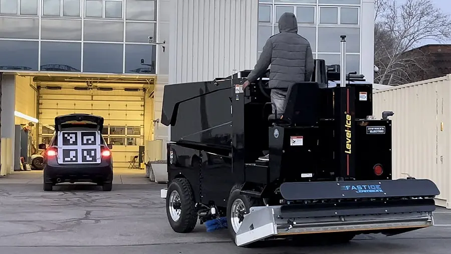 autonomous-zamboni-900x600-min.jpg