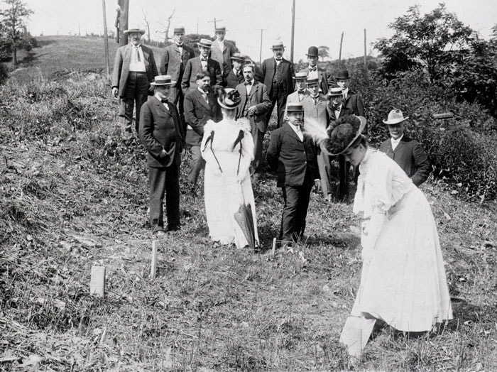 groundbreaking1_700x524-min.jpg