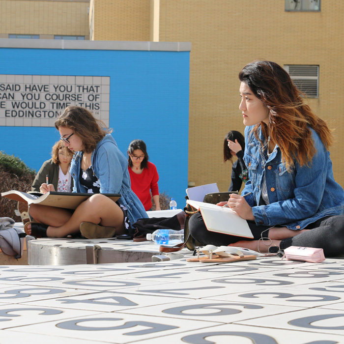 students study on the Kraus Campo 