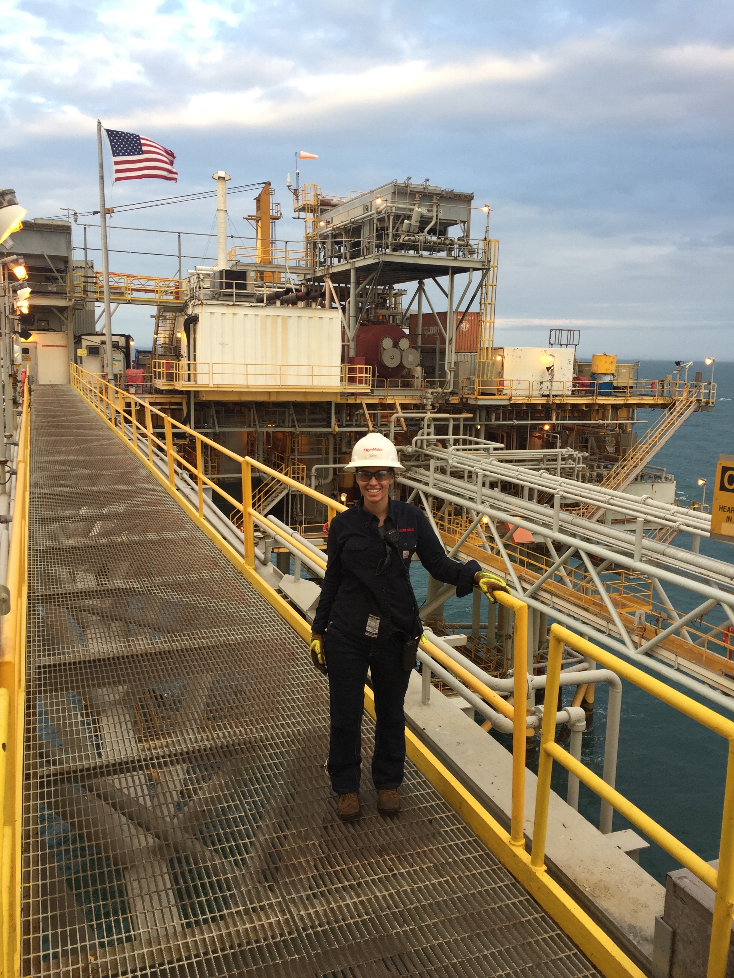Miriam Hegglin on off-shore oil rig