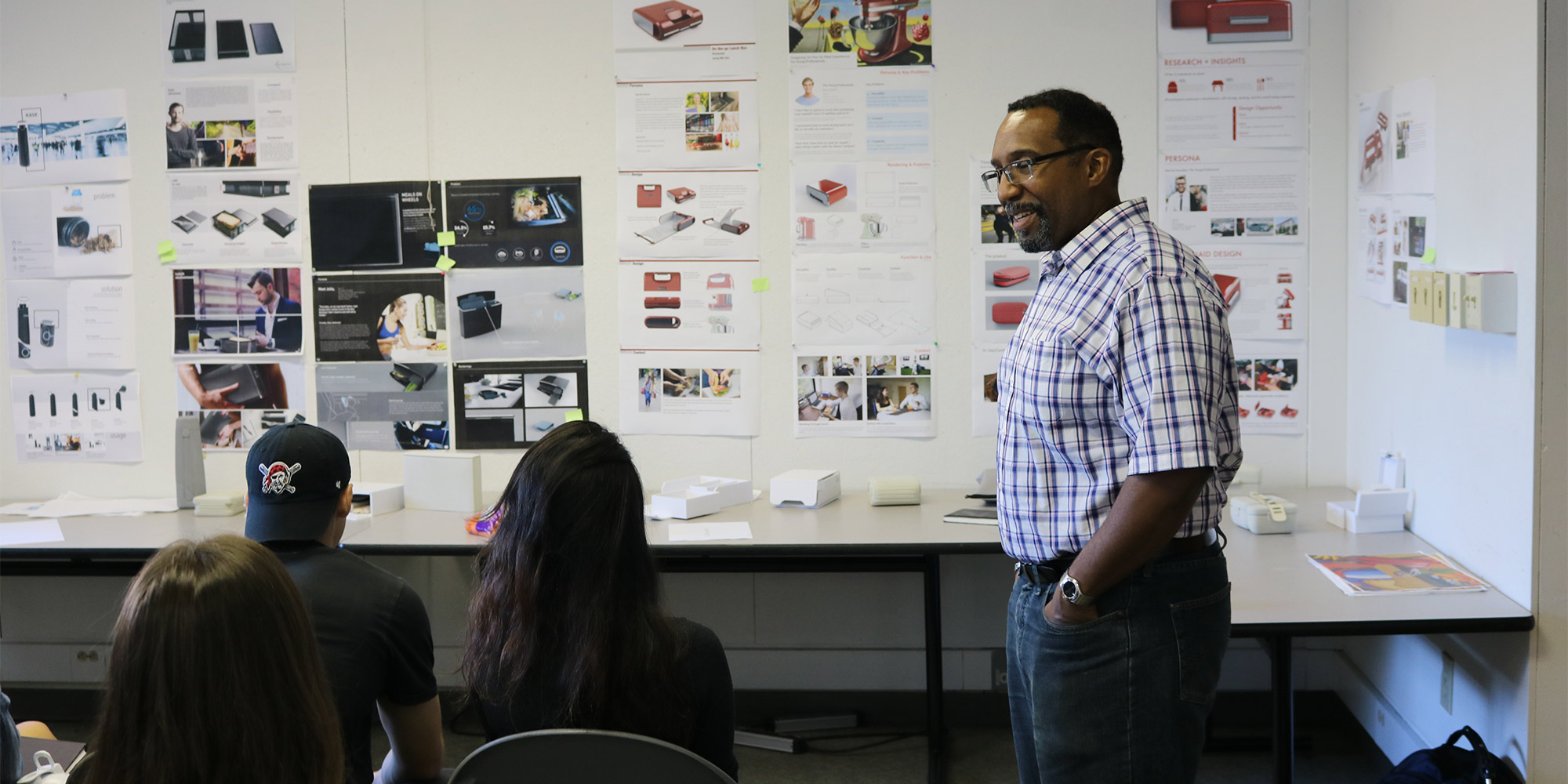 Eric Anderson, teaching and interacting with his students