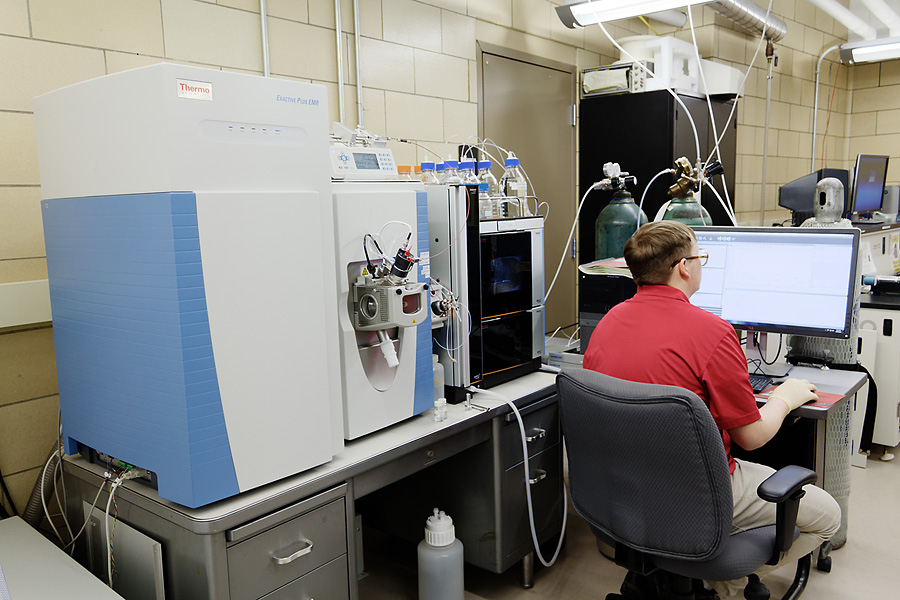 EMR Orbitrap Mass Spectrometer