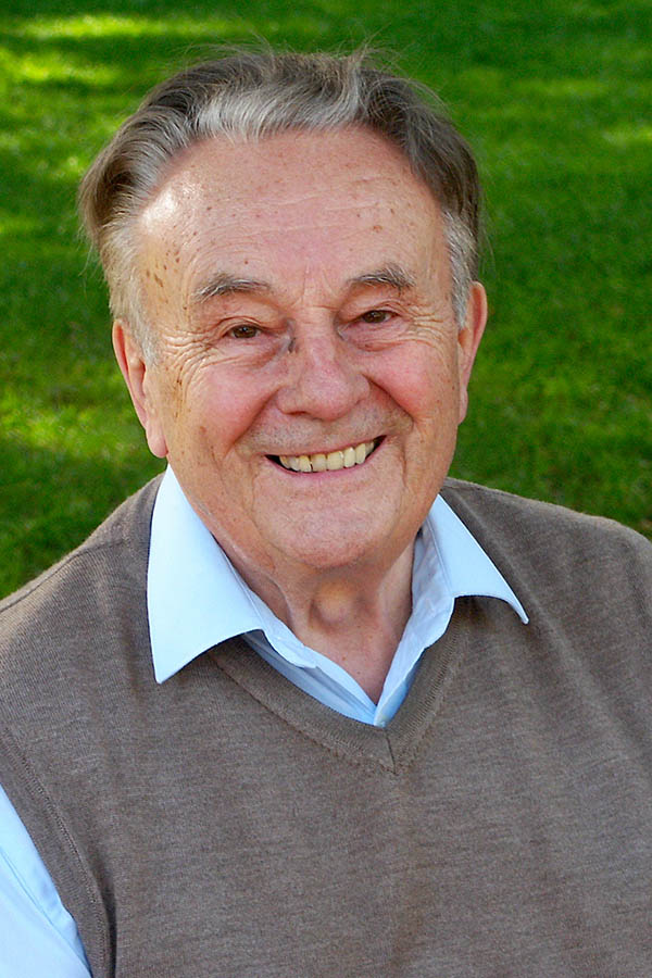 1022_obituary-josef-dadok_600x900.jpg