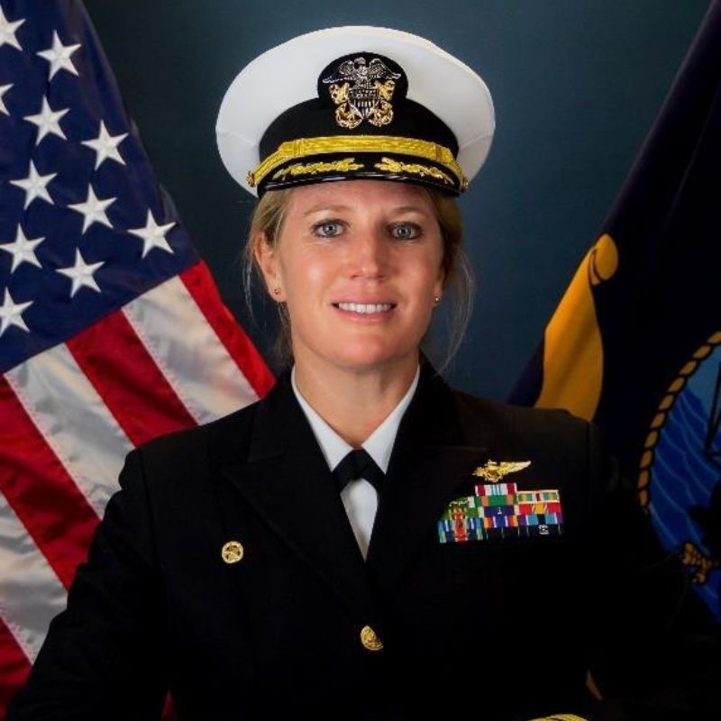 thomas-heather-commander-800x800-min.jpg