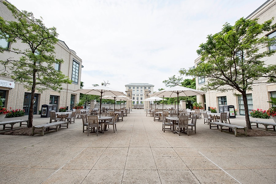 Photo of Merson Courtyard with a view from the Cohon Center entrance doors