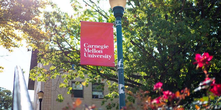 campus-flag-shot_900x450.jpg
