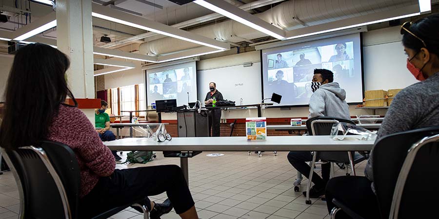 Partial zoom and partial in-person classroom at CMU