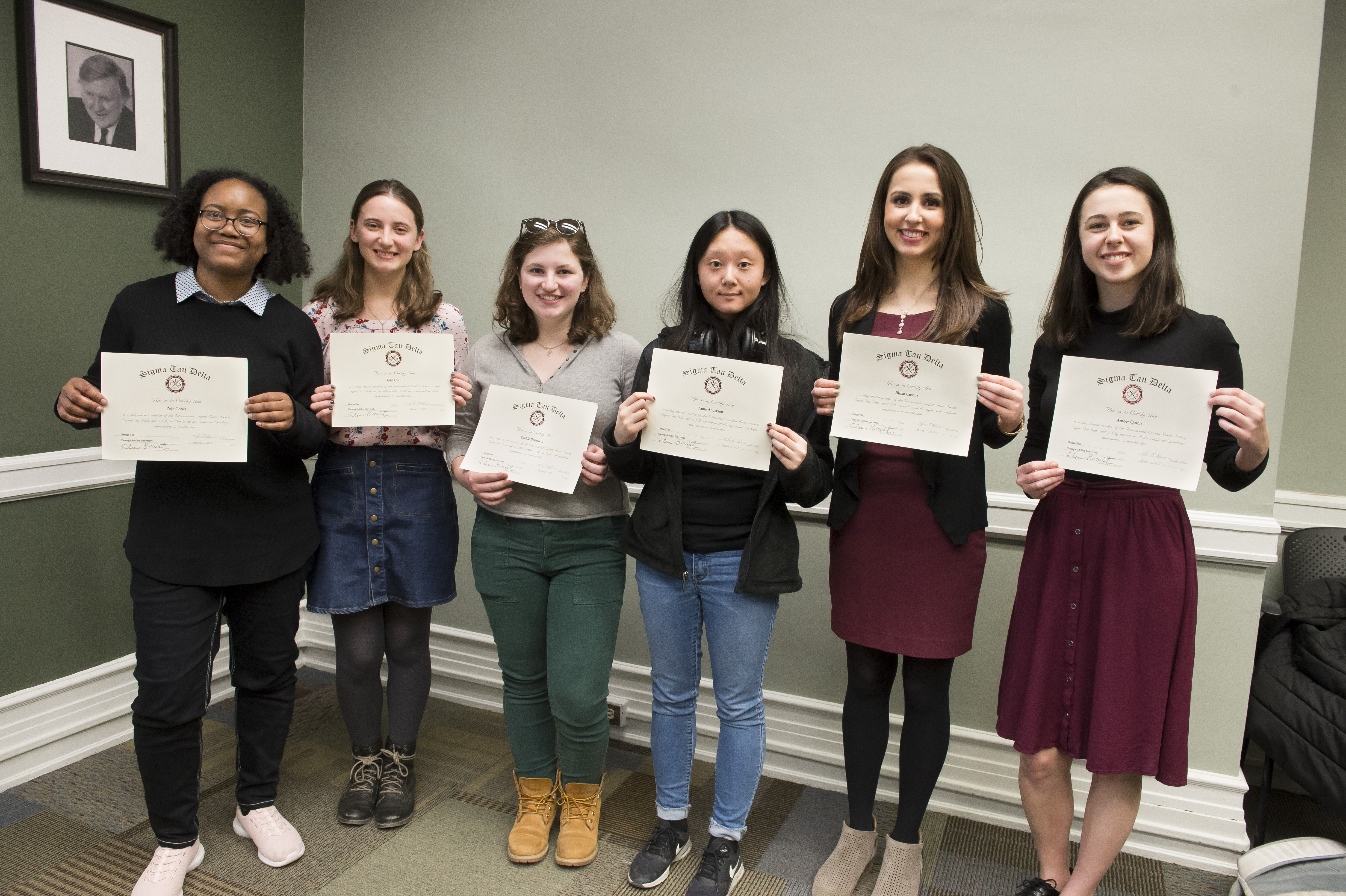 2019 Sigma Tau Delta inductees.