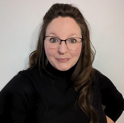 Courtney Novosat headshot