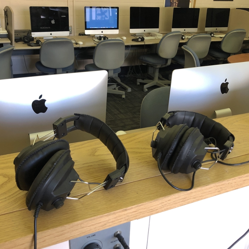 Headphones and computers in the Modern Language Resource Center