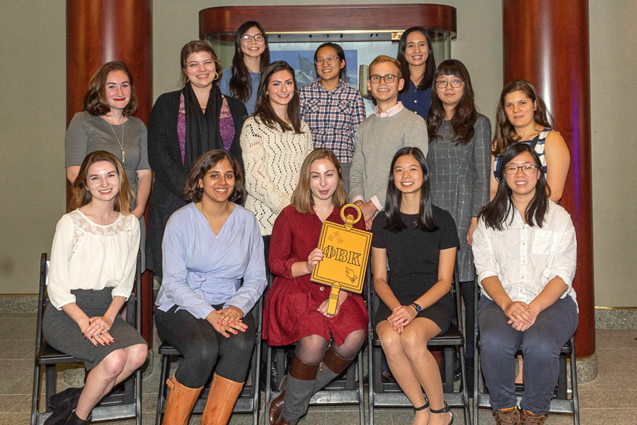Phi Beta Kappa Inducts 20 Students