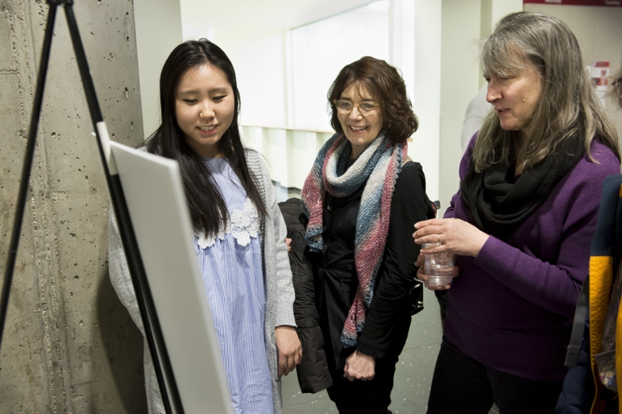 Discussion during the poster presentation.