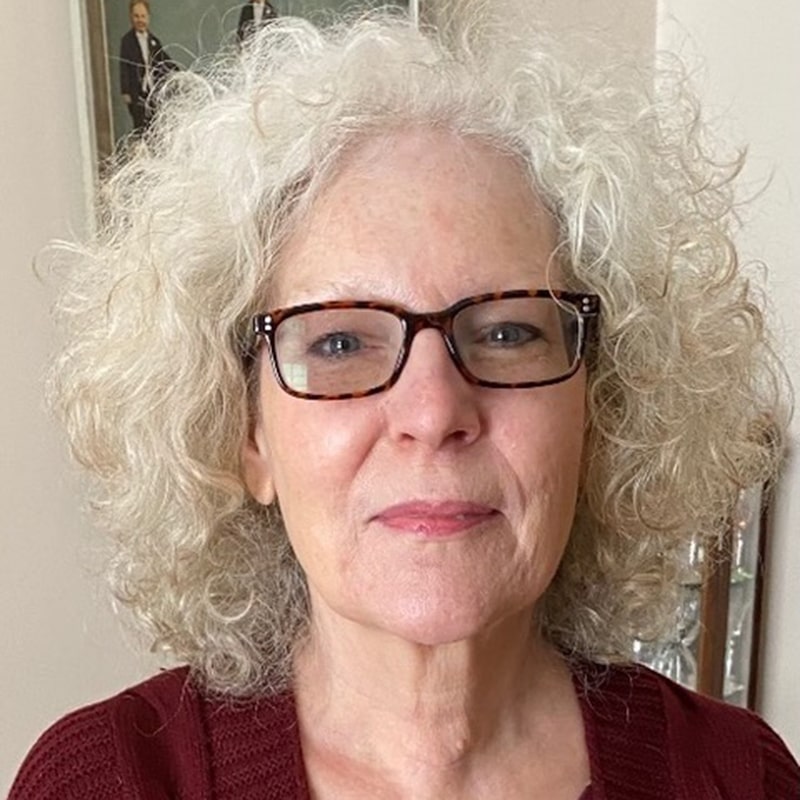 Maggie Rosenblum Headshot