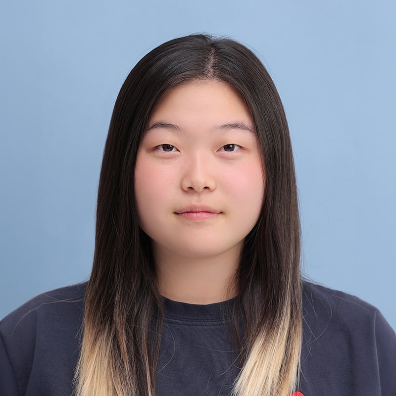 Hannah Park headshot