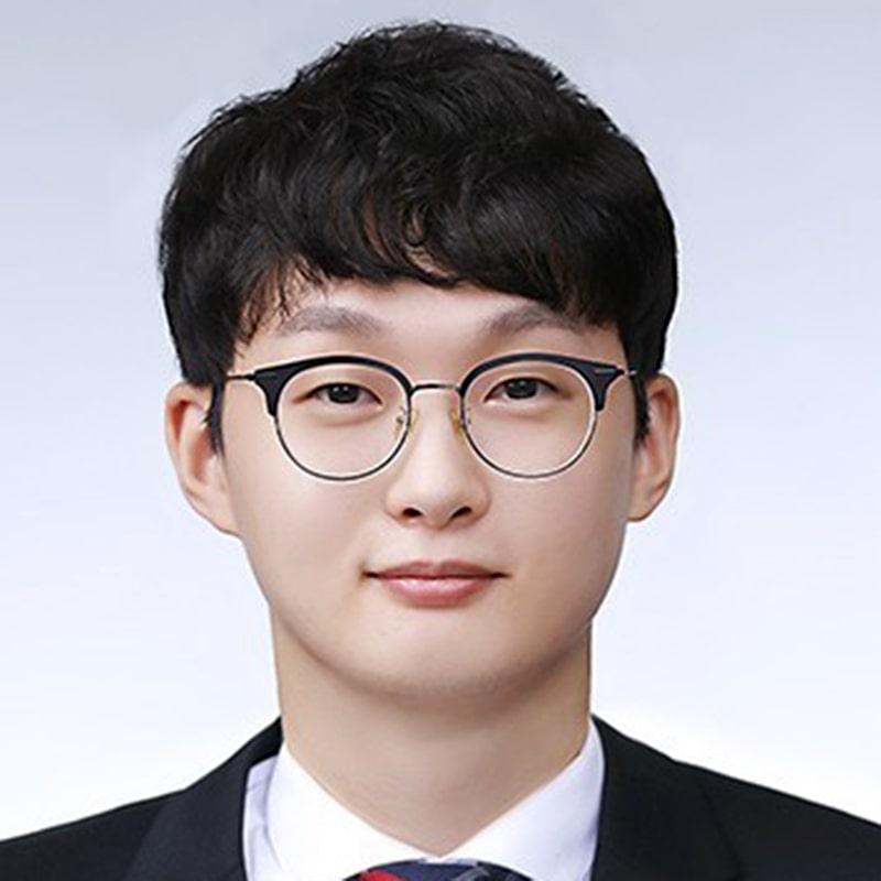 JungHo Lee headshot