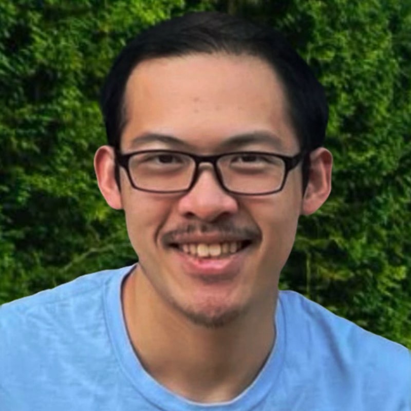 Quang Nguyen headshot