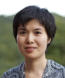 ann_lee-250x300-min.jpg