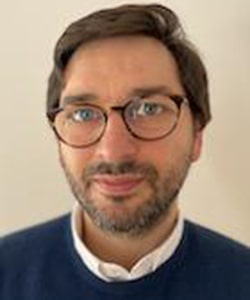lukas_heinrich-250x300-min.jpg
