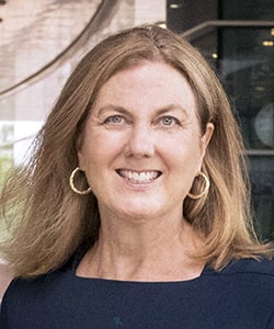 Jenni Evans headshot