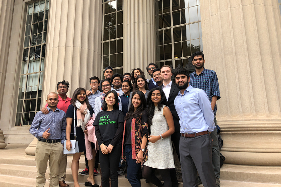 ESTP students present their novel solution to an energy challenge at the MIT Energy Hackathon.