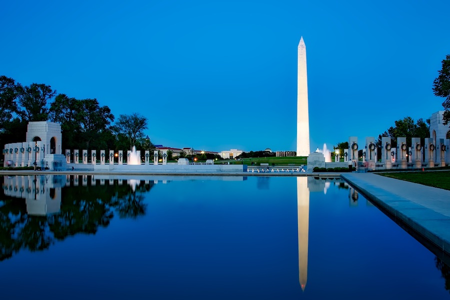 Washington Memorial at Dusk