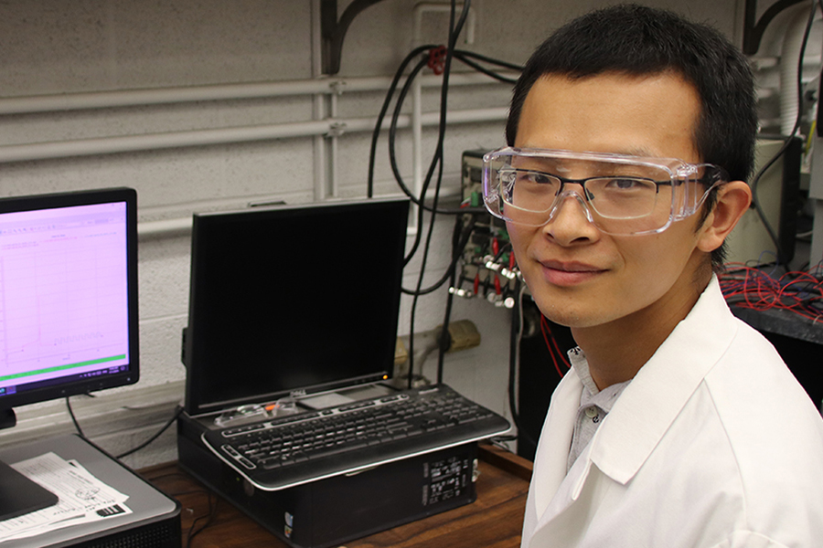 Xitong Liu in lab at CMU