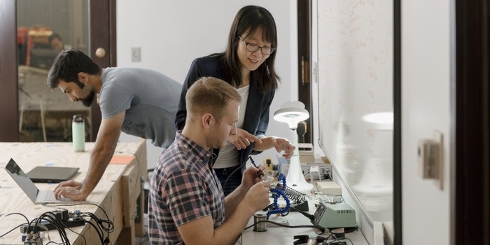 cmu_2565-1-1.jpg