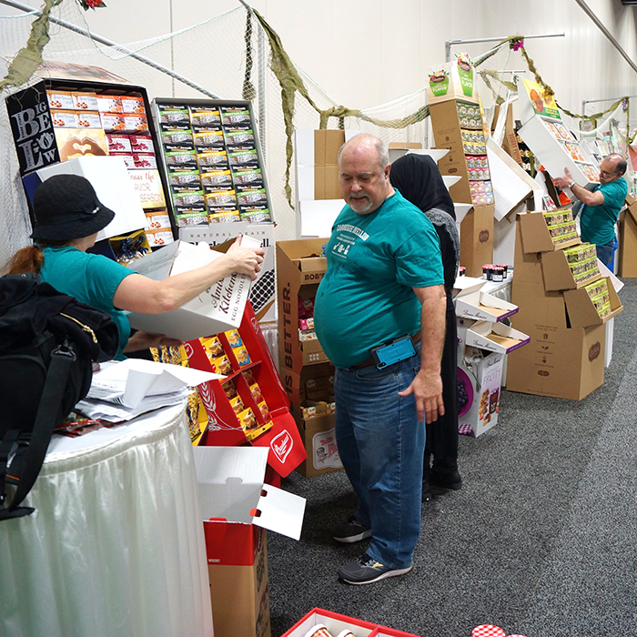 Student and alumni volunteers