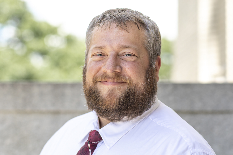 Headshot of Jeremy Olisar