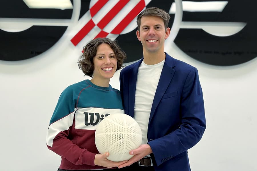 Photo of Nadine Lippa and Dave Krzeminski holding ball