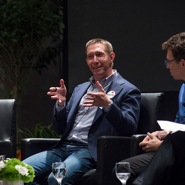 Glen de Vries speaking at alumni panel