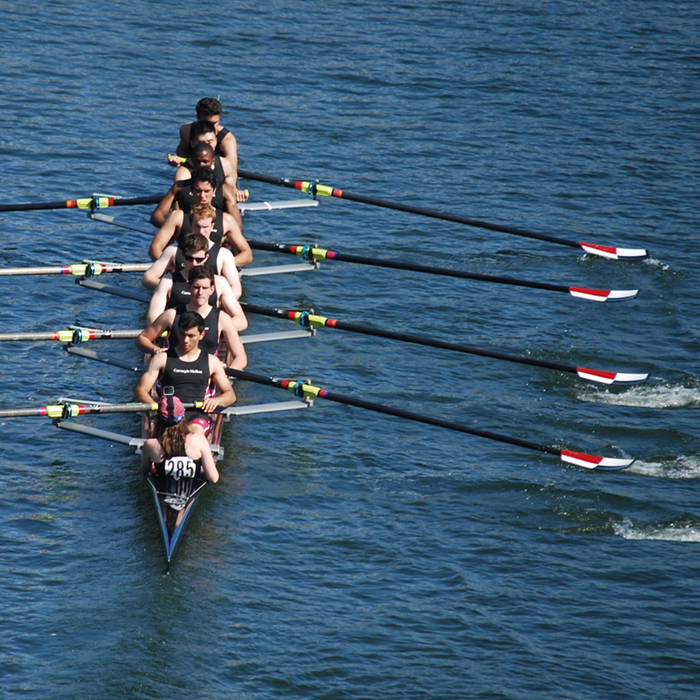 Tartan Crew team rowing