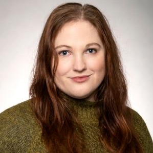 2022.5_emmaslayton_headshot.jpg