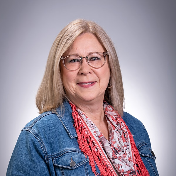 Photo of Vivian Faetini