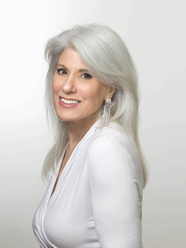 jamie-deroy-headshot_600x800.png