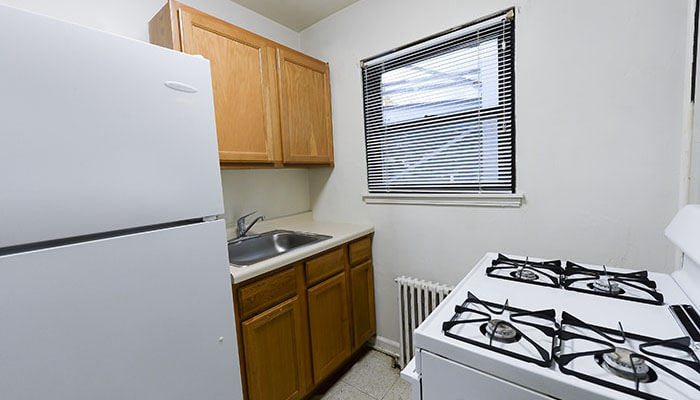 Shirley Apartments Kitchen