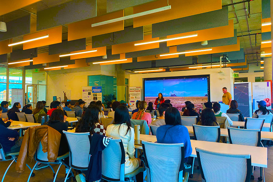 Dave welcomes students to the Swartz Center 