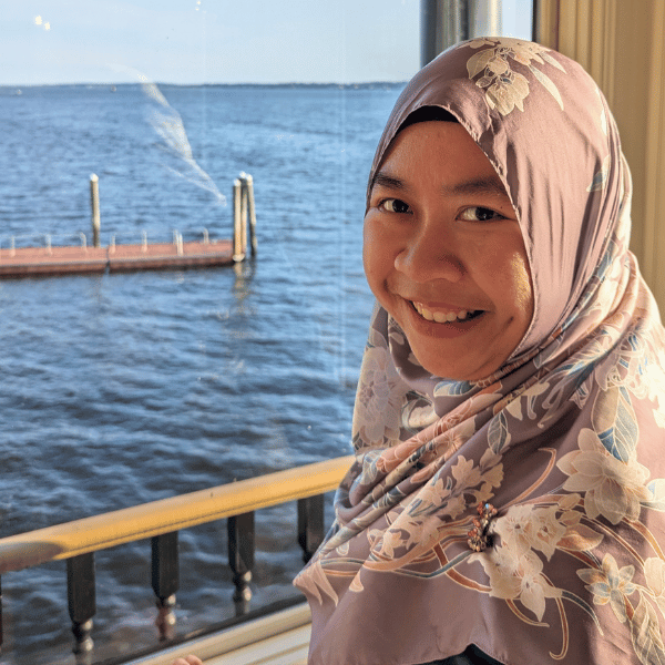 Aisya Headshot