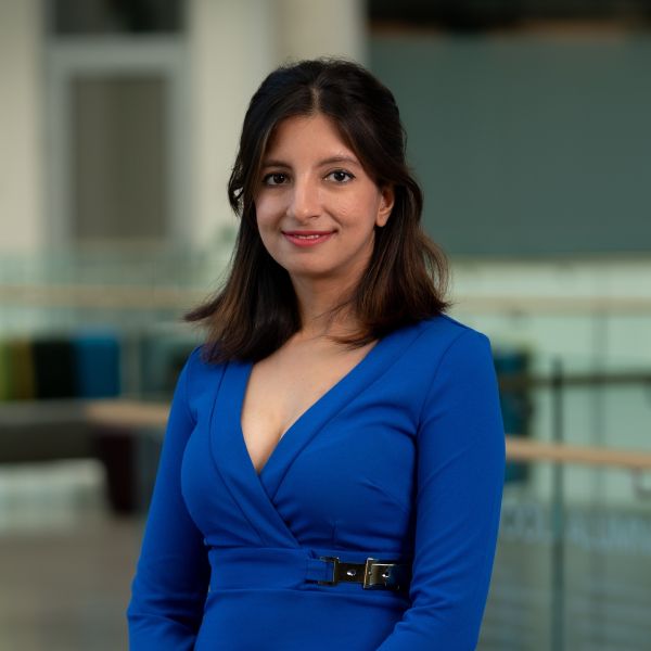 Sapna Rohra Headshot