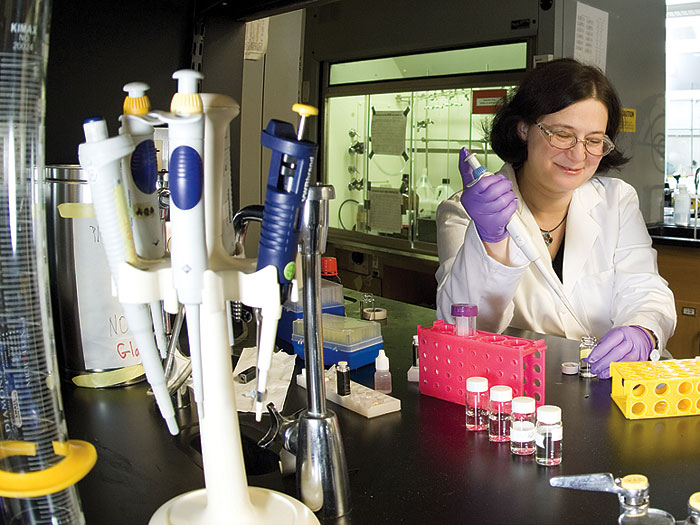 photo of Catalina Achim in her lab