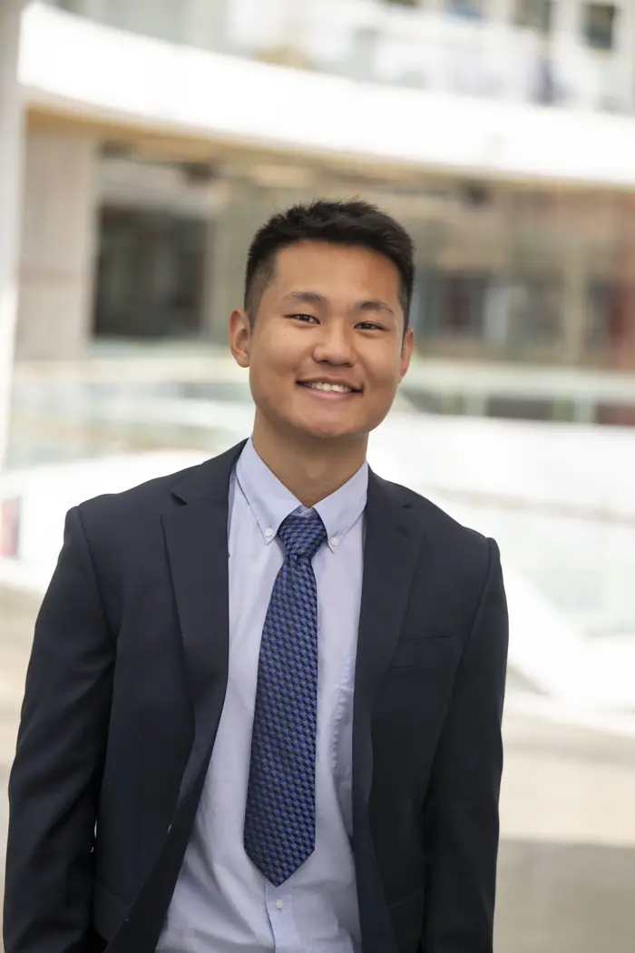 Eric Zhao headshot