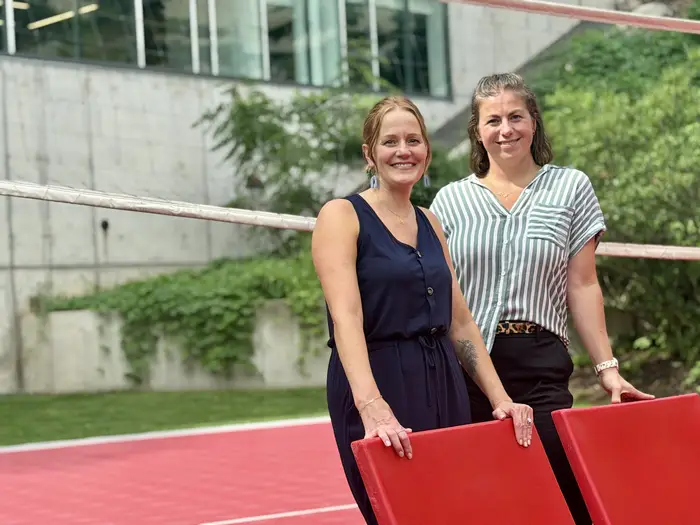 Angie Lusk (left) and Elizabeth Koch