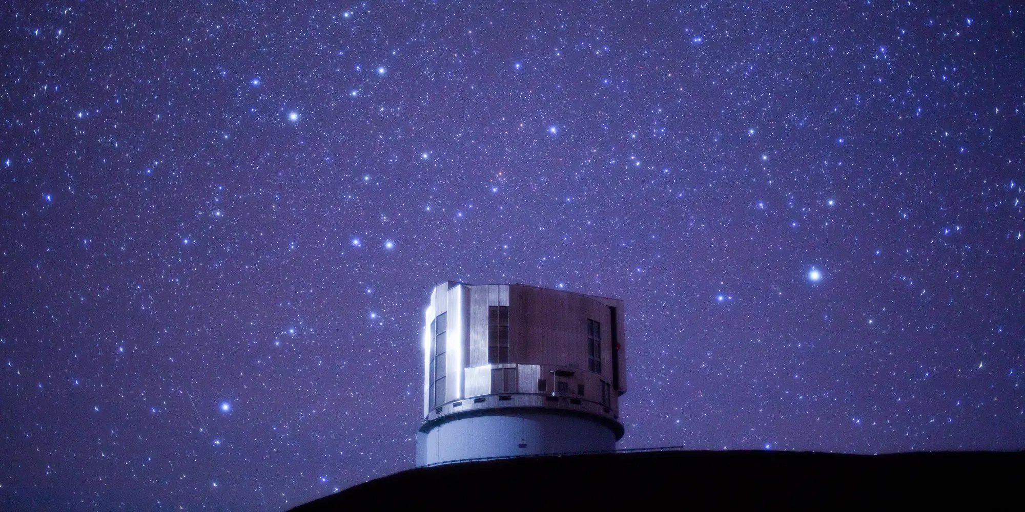 Northern stars over the Subaru Telescope. Photo by Dr. Hideaki Fujiwara - Subaru Telescope, NAOJ.