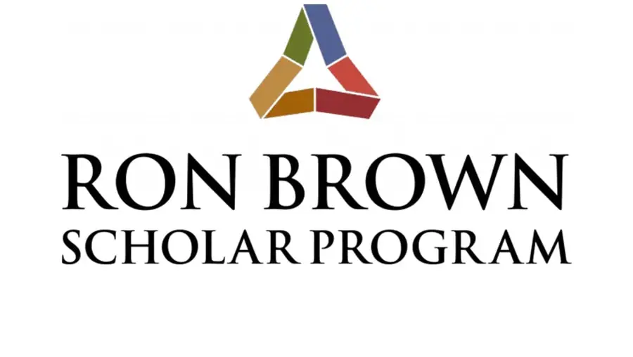 ron-brown-scholar-program-900x600-01-min.jpg
