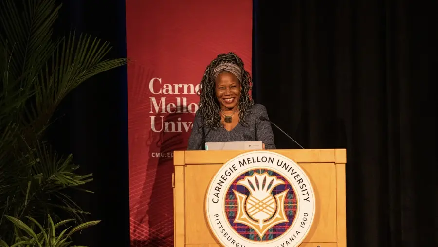 majora-carter-keynote-900x600-min.jpg